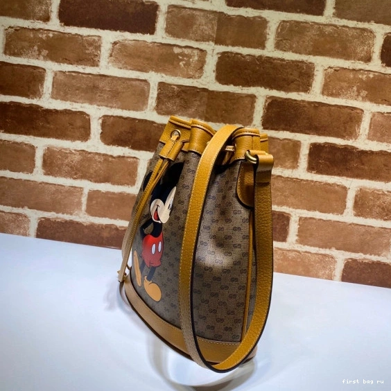 First bag ru Disney x Gucci Bag Mini Bucket 0713